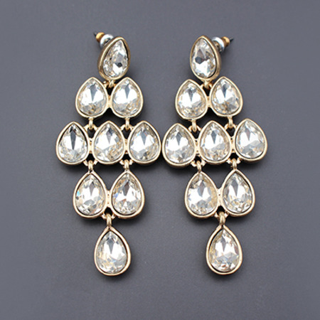 diamond teardrop earring