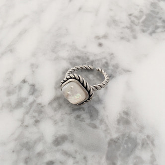 white opal silver ring (silver 925) 