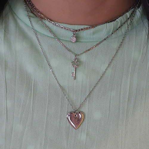 jewel key heart 3 line necklace