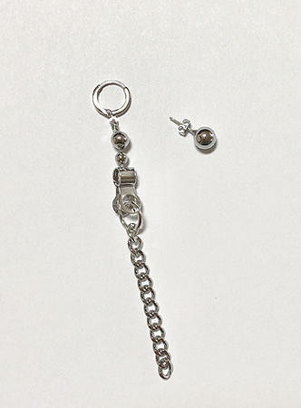 ball &amp; chain umbalanced earring