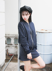 pin stripe jacket+skirt set (2color)