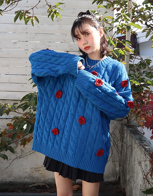 rose boxy blue knit