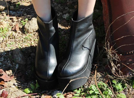 black  heavy ankle boots (only 240size)