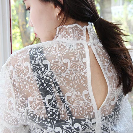 flower embroidery high neck blouse