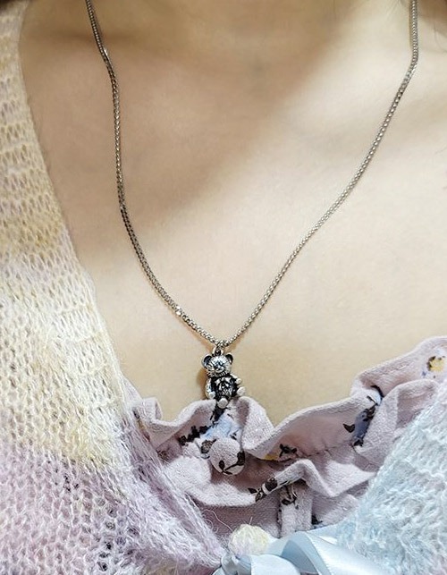mini ribbon bear necklace