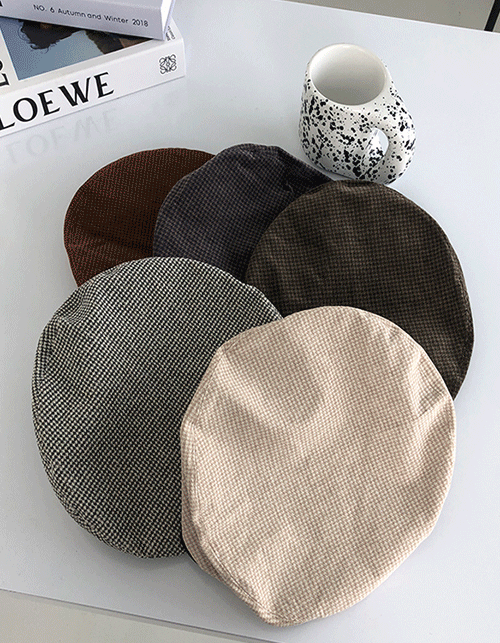 soft houndstooth beret (5 colors!)