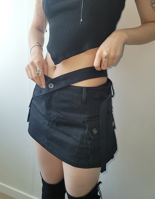unload belt mini skirts (2 colors)
