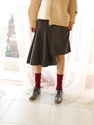unbalance H/flare skirt (2 colors) 