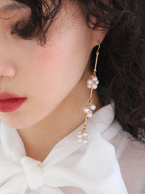 cotton flower pearl long earrings