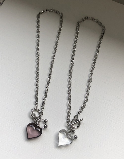 heart piercing chain necklace (2 colors)