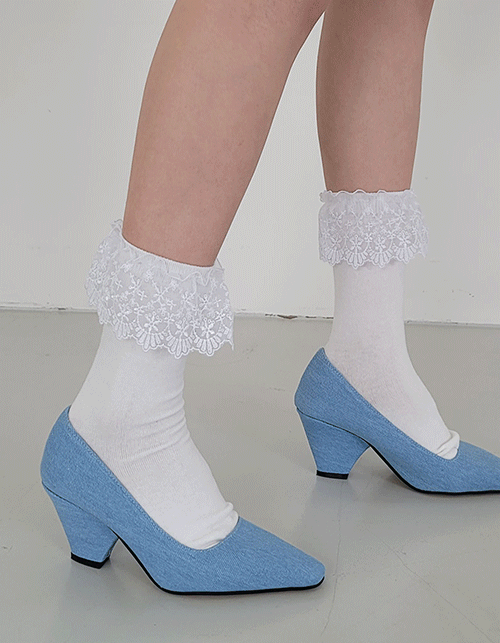 cancan lace socks (2 colors)