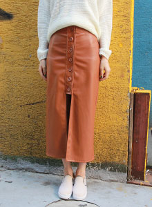 leather button slim skirt(브라운)