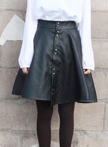 button leather flare skirt (카키)